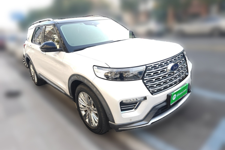 福特 探险者 2020款 EcoBoost 285 四驱钛金版 7座车身外观3