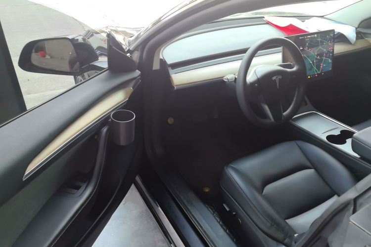 特斯拉 Model 3 2021款 标准续航后驱升级版 3D6中控内饰20