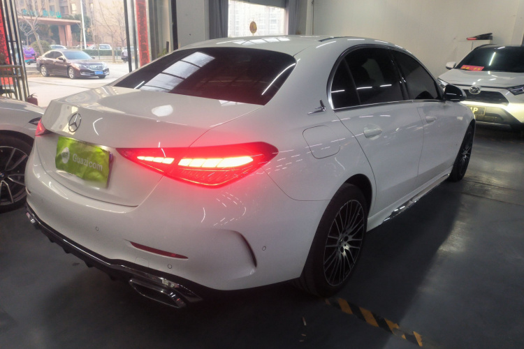奔驰C级 2025款 改款 C 200 L 运动版车身外观6005