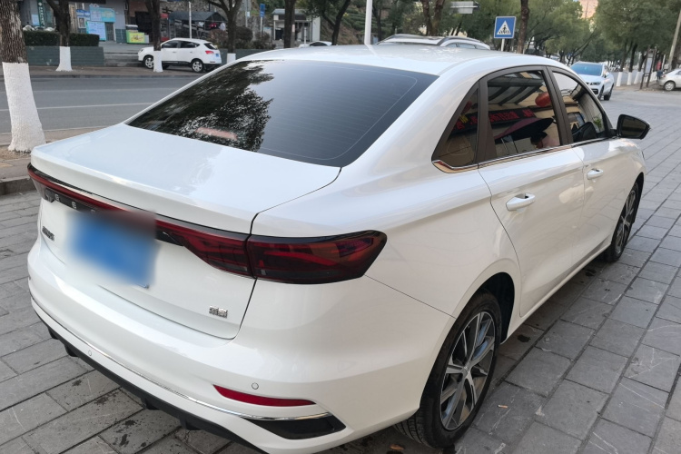 吉利汽车 帝豪 2023款 第4代冠军版 1.5L CVT尊贵型车身外观6003