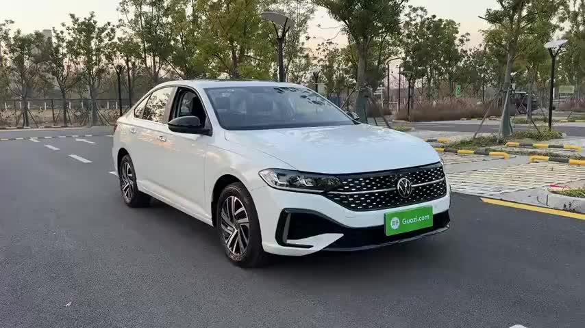 大众 朗逸 2024款 300TSI DSG星空领先版实拍1