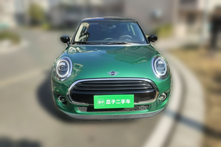 MINI 2020款 1.5T COOPER 艺术家车身外观2