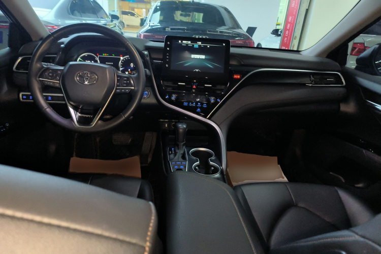 丰田 凯美瑞 2023款 双擎 2.5HG 豪华版中控内饰12