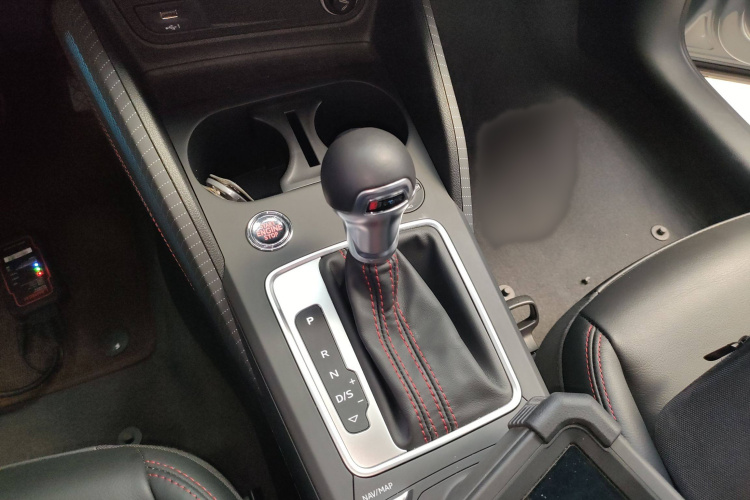 奥迪Q2L 2022款 35 TFSI 进取动感型局部细节18