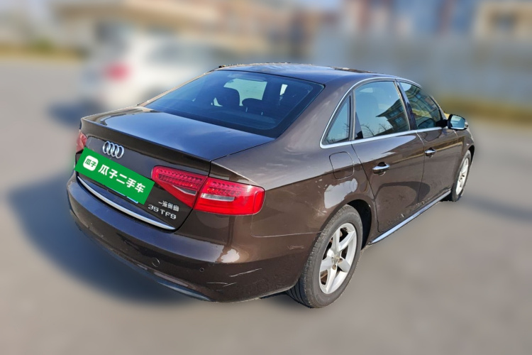 奥迪A4L 2015款 35 TFSI 自动标准型车身外观7
