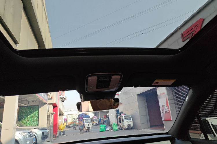 理想汽车 理想ONE 2021款 增程6座版局部细节22