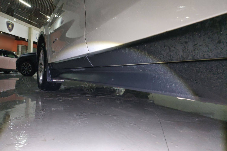 宝马X1 2016款 sDrive18Li 尊享型局部细节9002