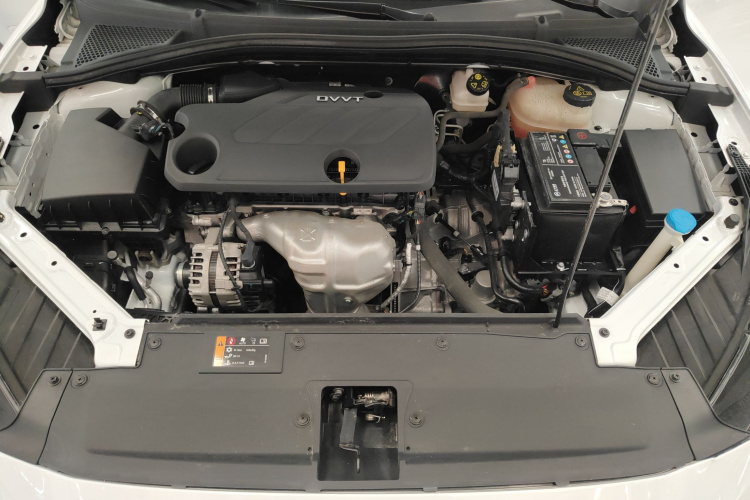 名爵 MG5 2022款 180DVVT CVT青春豪华版局部细节24