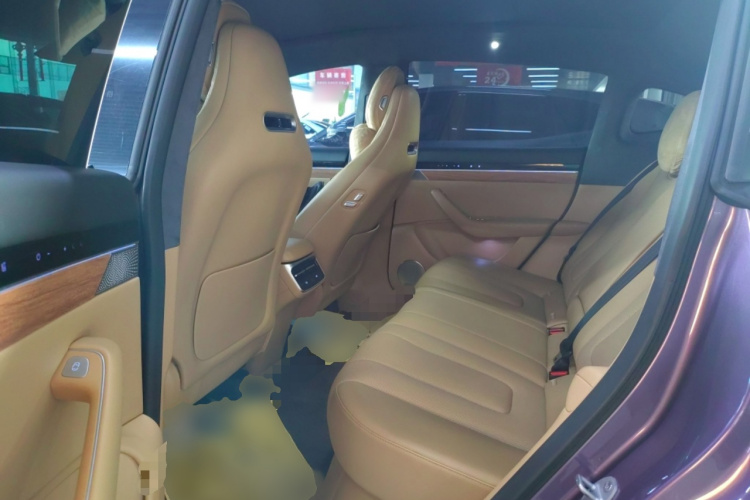 鸿蒙智行 智界R7 2024款 纯电 667km Pro中控内饰21