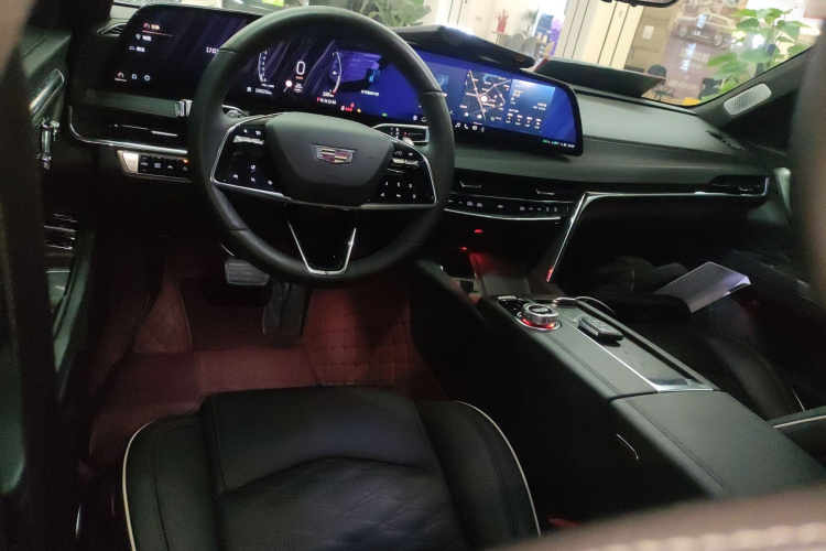 凯迪拉克CT6 2023款 28T 尊贵型中控内饰12