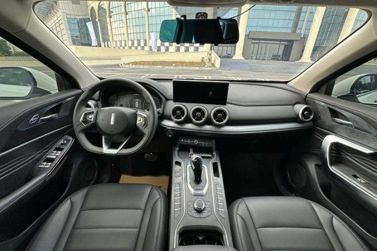 魏牌 VV5 2021款 1.5T 两驱颜先锋中控内饰7001