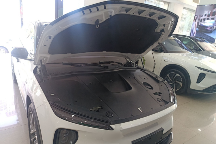 蔚来ES6 2024款 75kWh机舱底盘24