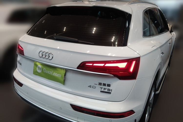 奥迪Q5L 2021款 40 TFSI 豪华动感型车身外观7