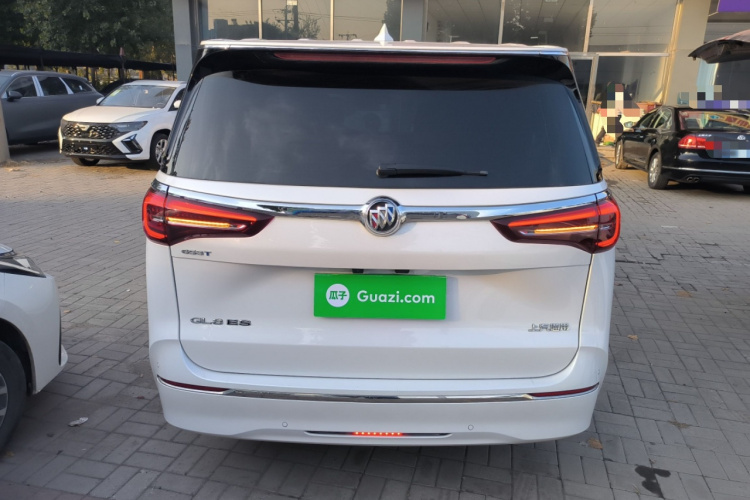 别克GL8 2023款 ES陆尊 尊享型车身外观6