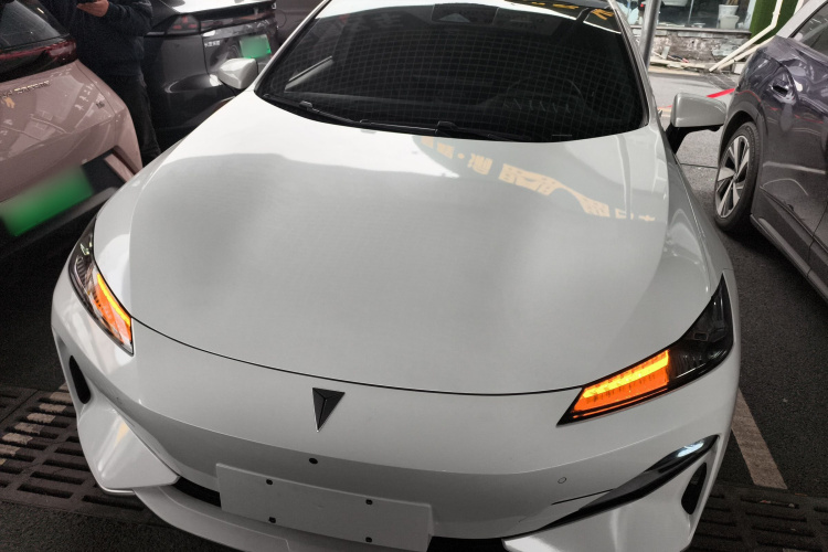 深蓝汽车 深蓝SL03 2023款 200Max增程版车身外观2