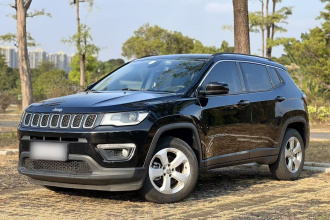 Jeep 指南者 2020款 220T 自动精英版