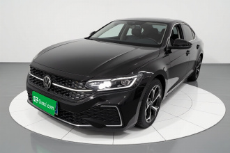 大众 帕萨特 2023款 改款 330TSI 星空豪华版