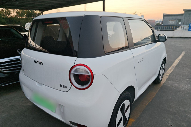 长安启源 长安Lumin 2026款 宝藏版 205km 酷爱米 宁德车身外观7