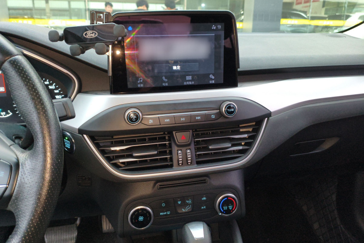 福特 福克斯 2020款 三厢 1.5L 自动锋跃型局部细节16