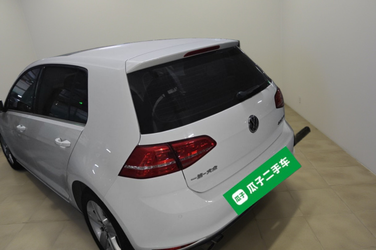 大众 高尔夫 2015款 1.4TSI 自动舒适型车身外观5