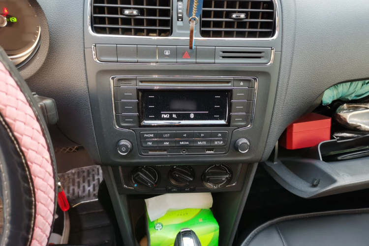 大众 Polo 2016款 1.6L 自动舒适型局部细节16