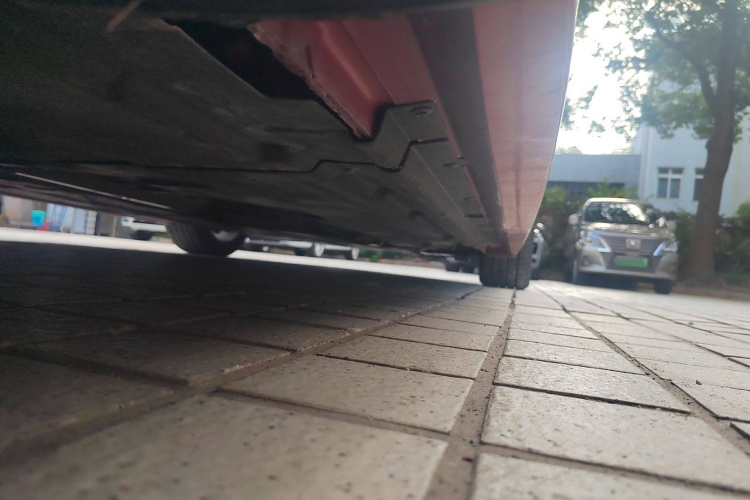 捷豹XE 2015款 2.0T 200PS R-Sport局部细节9002