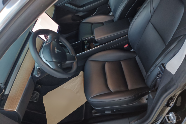 特斯拉 Model 3 2020款 改款 长续航后轮驱动版中控内饰19