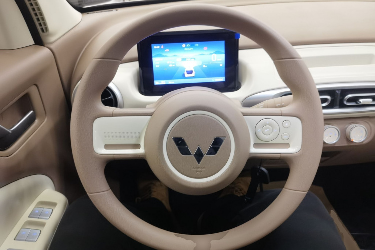 五菱汽车 宏光MINIEV 2025款 四门版 进阶款中控内饰13