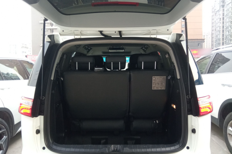 纳智捷 大7 MPV 2016款 2.0T 豪华型机舱底盘23