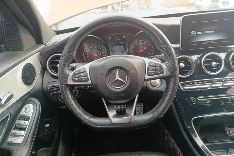 奔驰C级 2016款 C 200 运动版中控内饰13