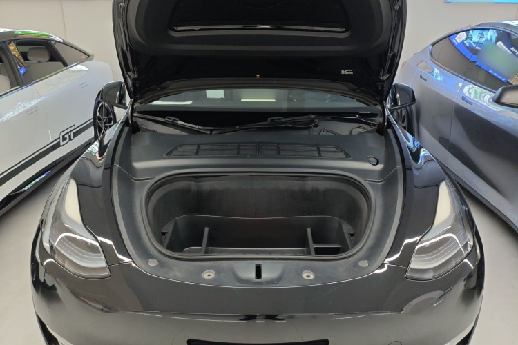 特斯拉 Model Y 2022款 改款 长续航全轮驱动版局部细节24