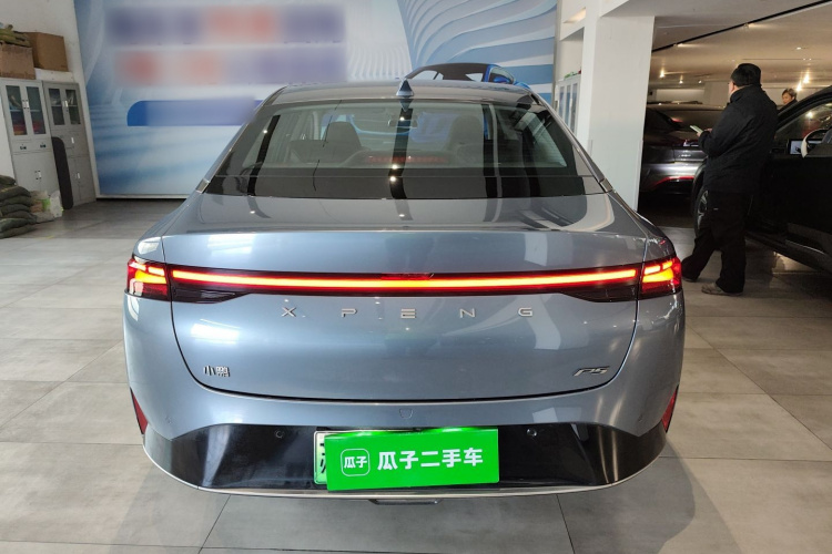 小鹏P5 2021款 460G+车身外观6