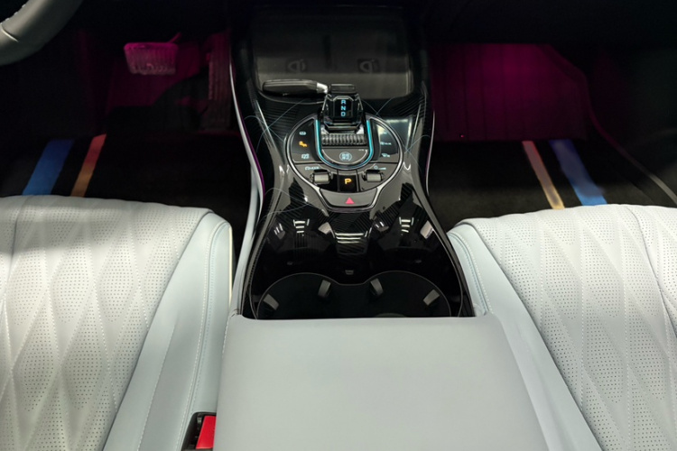 比亚迪 海豹 2022款 700km 长续航后驱版中控内饰7009