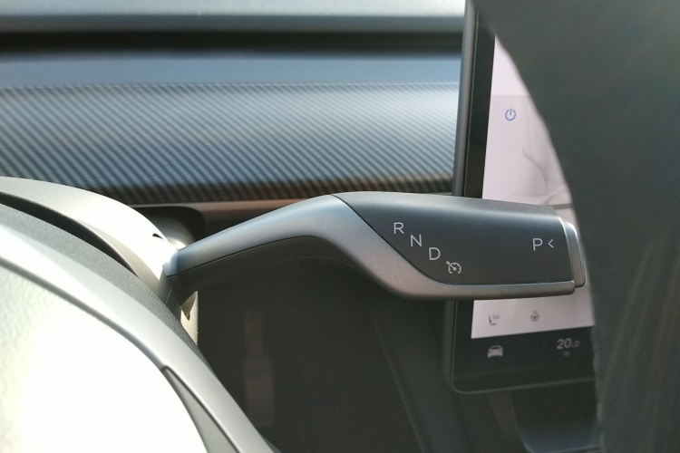 特斯拉 Model Y 2021款 标准续航后驱版局部细节18