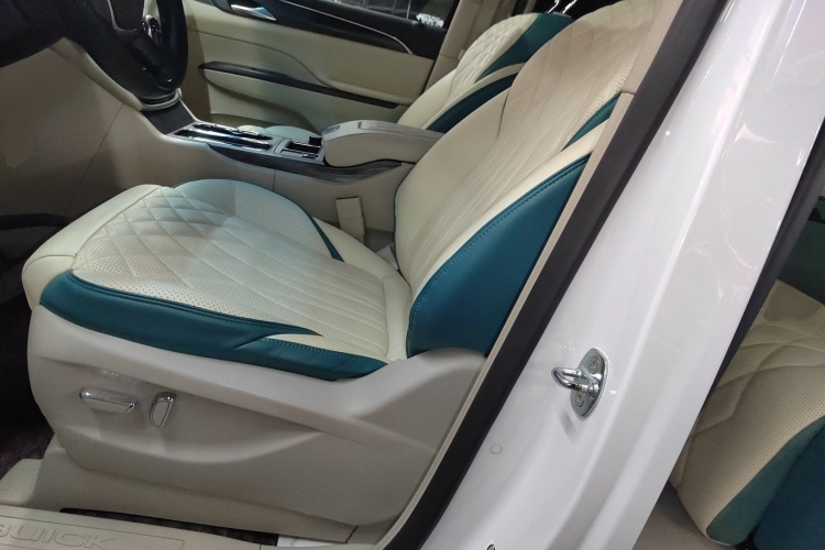 别克GL8 2023款 ES陆尊 舒适型局部细节19