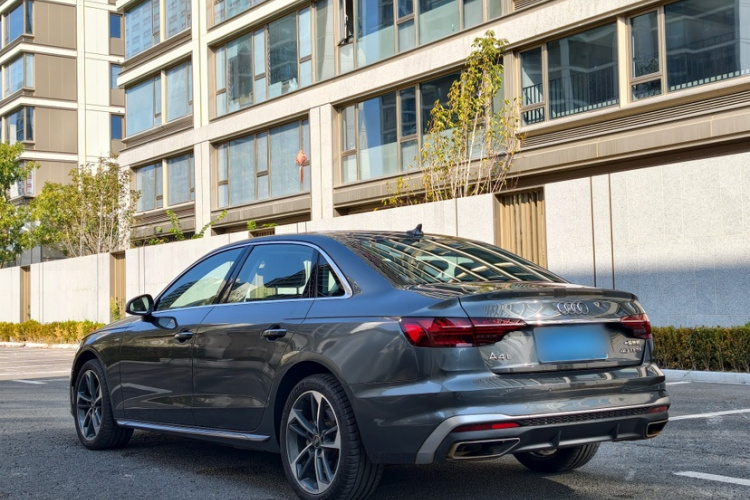 奥迪A4L 2023款 40 TFSI 时尚动感型车身外观6005