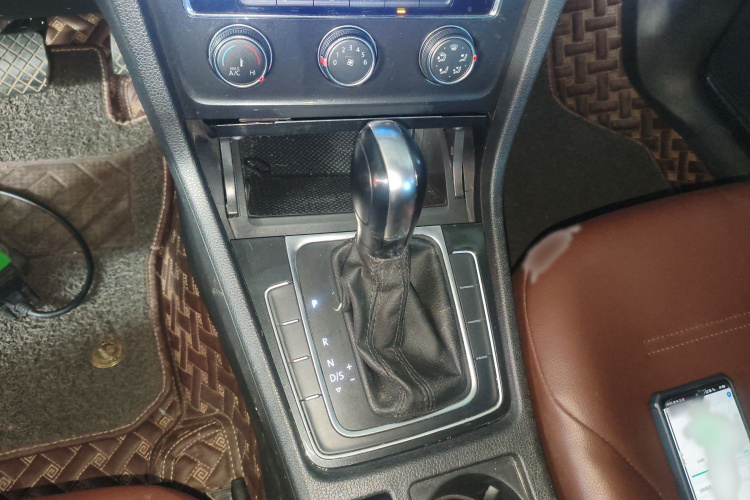 大众 高尔夫 2019款 1.6L 自动舒适型 国V局部细节18