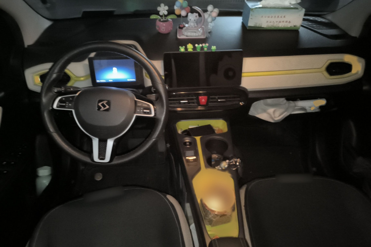 思皓 花仙子 2021款 302km 豪华型 31.4kWh中控内饰7002