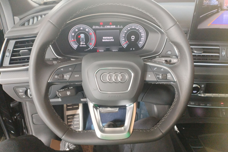 奥迪Q5L 2024款 40 TFSI 豪华动感型局部细节13