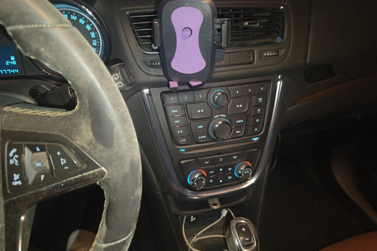 别克 昂科拉 2013款 1.4T 自动两驱精英型局部细节16