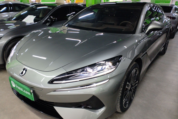 腾势Z9GT 2024款 1100四驱Ultra版车身外观1