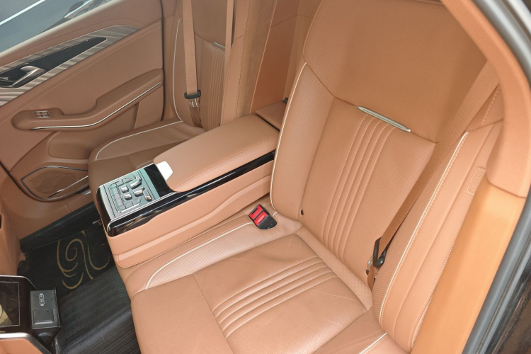 红旗H9 2020款 2.0T 智联旗享版中控内饰21