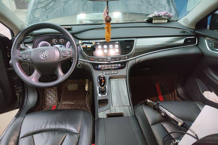 别克 君越 2016款 改款 28T 精英型中控内饰12