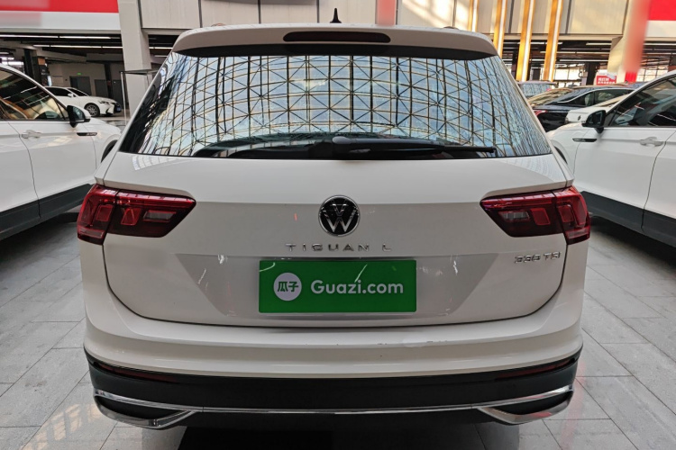 大众 途观L 2022款 330TSI 自动两驱舒享版车身外观6