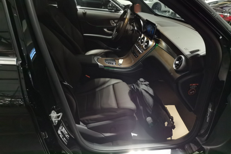 奔驰GLC 2022款 GLC 300 L 4MATIC 动感型局部细节41