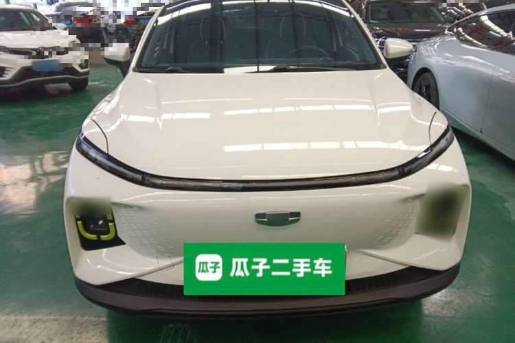 吉利几何E萤火虫 2022款 401KM 玲珑虎 4座车身外观2