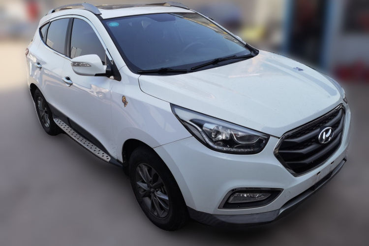 北京现代ix35 2015款 2.0L 自动两驱舒适型 国V车身外观3