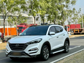 现代 途胜 2015款 1.6T 双离合两驱领先型