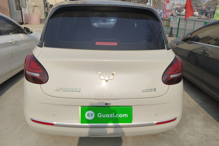 五菱汽车 五菱缤果 2023款 333km 快享款车身外观6