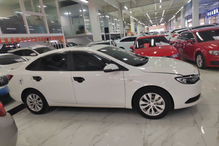 别克 英朗 2021款 改款 典范 1.5L 自动精英型车身外观6002